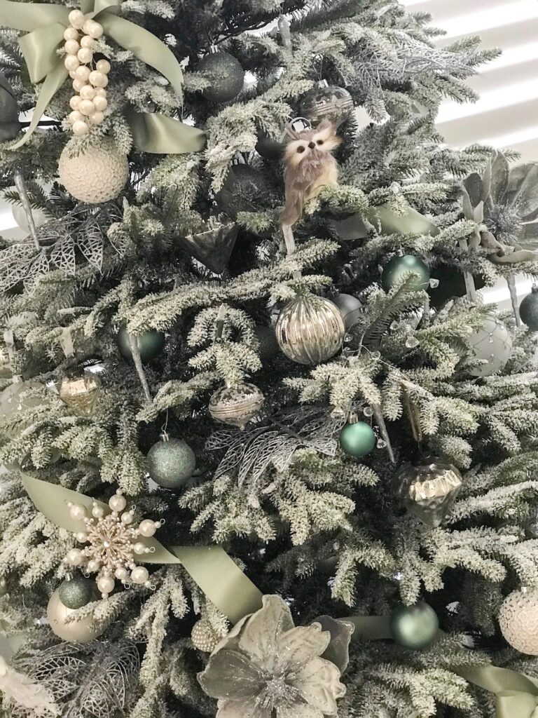 sage-themed-christmas-tree-interior-decorating-sydney
